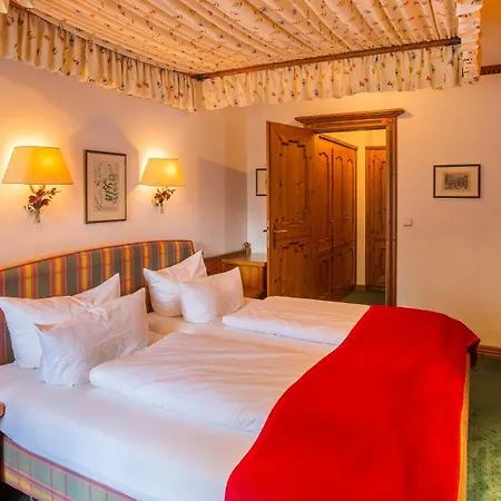 Alpenhotel - Ein Rovell 4*