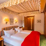 Alpenhotel - Ein Rovell