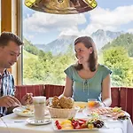 Alpenhotel - Ein Rovell 4*