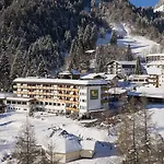 Alpenhotel - Ein Rovell