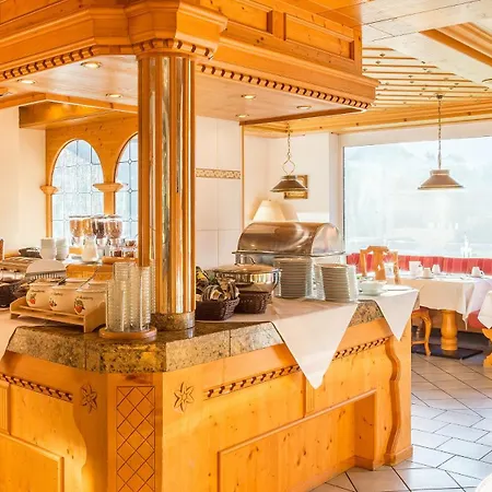 Alpenhotel - Ein Rovell 4*
