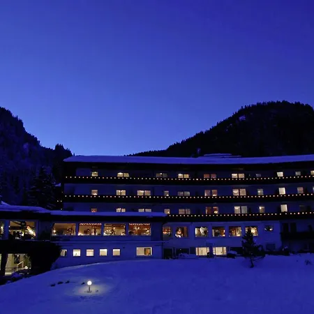 Alpenhotel - Ein Rovell オーベルストドルフ