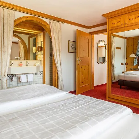 Szálloda Alpenhotel - Ein Rovell