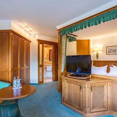 Alpenhotel - Ein Rovell Szálloda