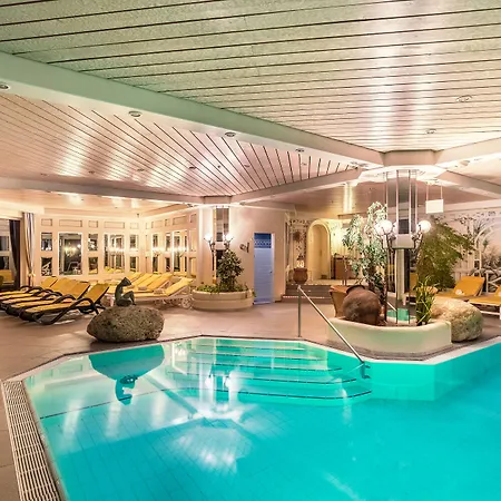 Szálloda Alpenhotel - Ein Rovell 4*