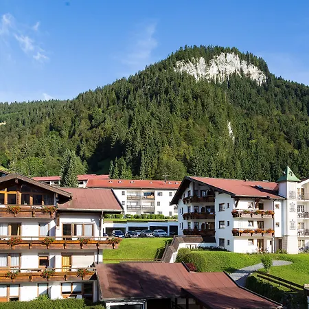 Szálloda Alpenhotel - Ein Rovell 4*