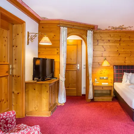 Alpenhotel - Ein Rovell Szálloda