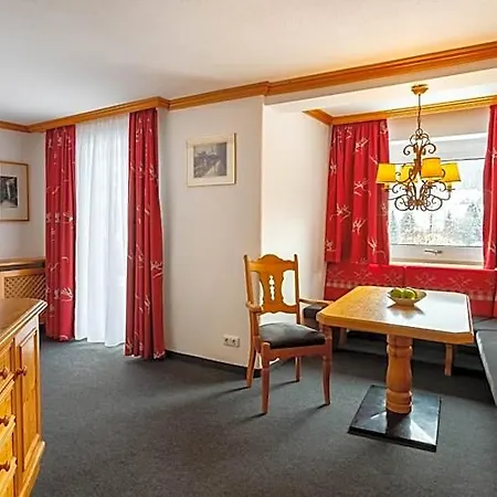 Alpenhotel - Ein Rovell