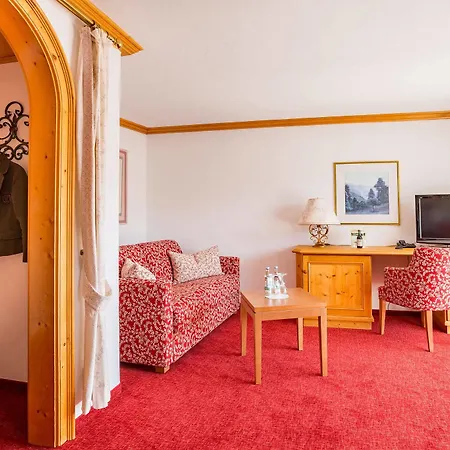 Alpenhotel - Ein Rovell