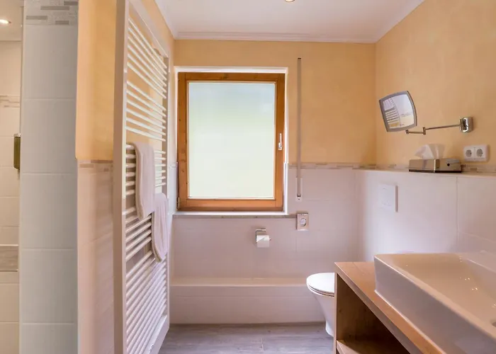 Alpenhotel - Ein Rovell فندق 4*