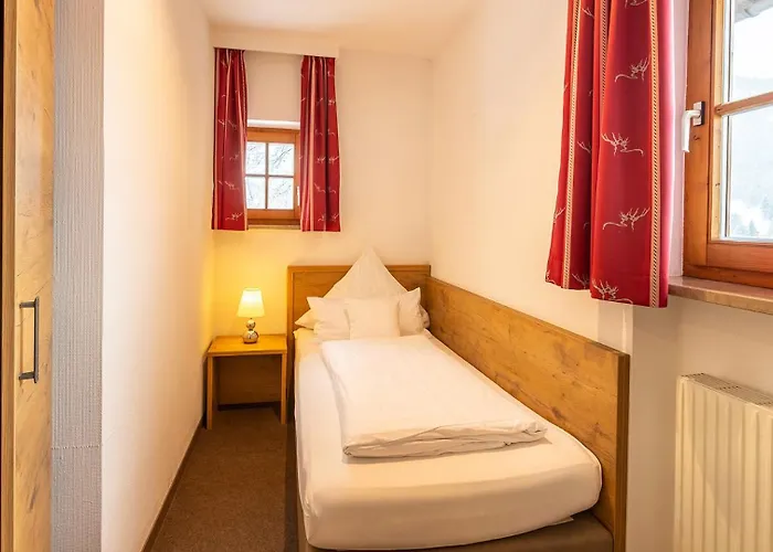 Alpenhotel - Ein Rovell فندق 4*