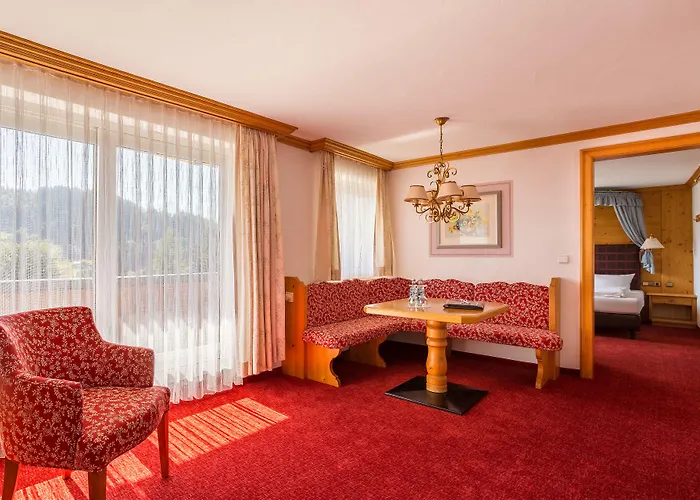 Alpenhotel - Ein Rovell فندق