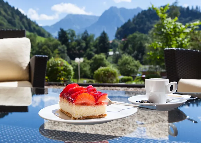 فندق Alpenhotel - Ein Rovell 4*